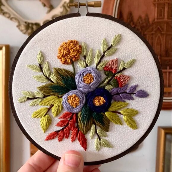 Vintage “Embroidered Wildflowers” mini needlepoint art 🌺 - Picture 1 of 5